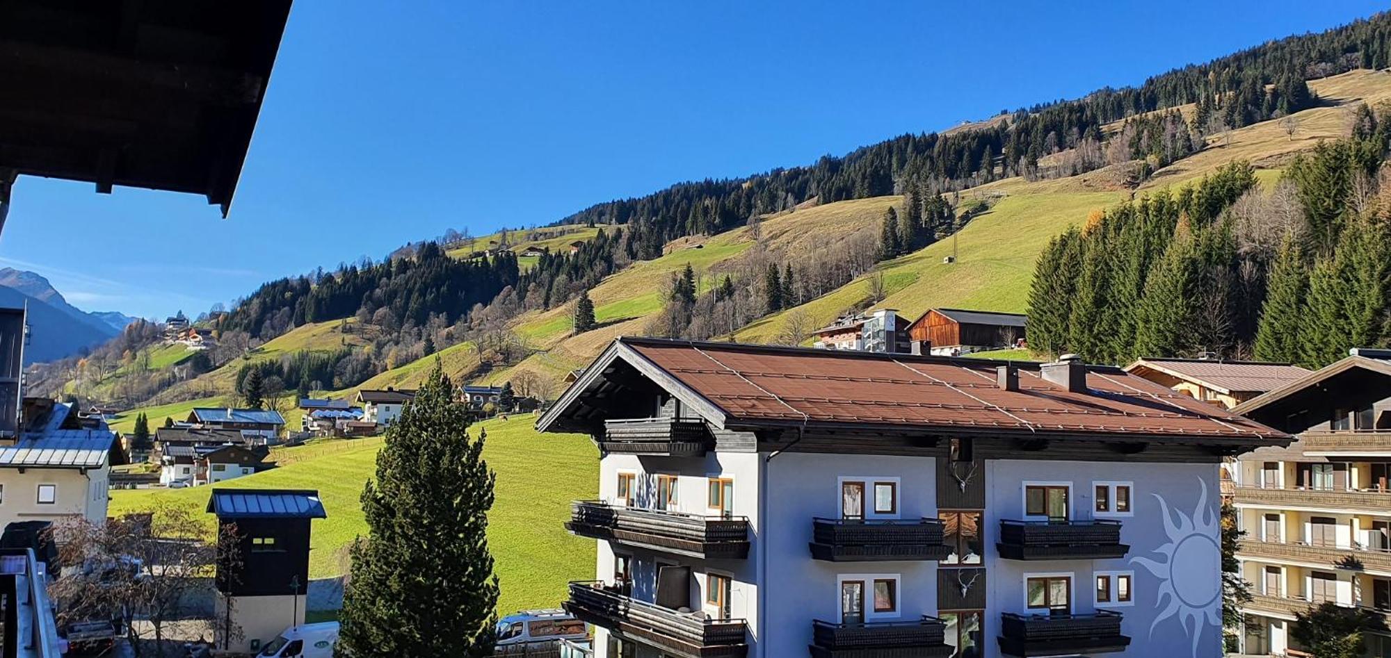 Alpenappartement Bartl Saalbach Exterior foto